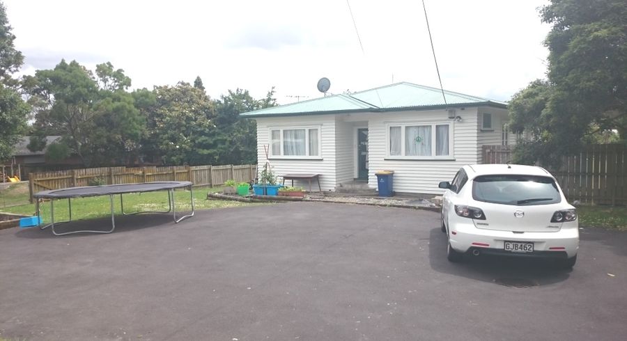  at 321 Great North Road, Henderson, Auckland