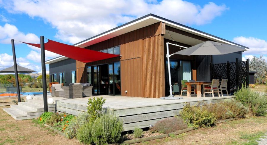  at 460 Gladstone Road, Carterton