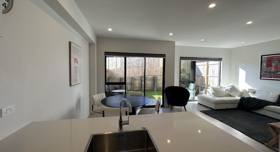 at 6/39 Renata Crescent, Te Atatu Peninsula, Waitakere City, Auckland