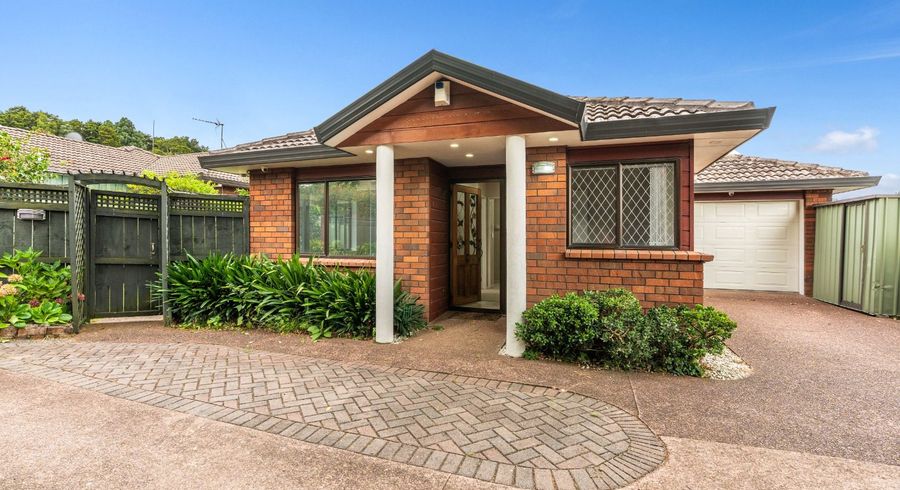  at 2/6 Arthur Road, Hill Park, Manukau City, Auckland