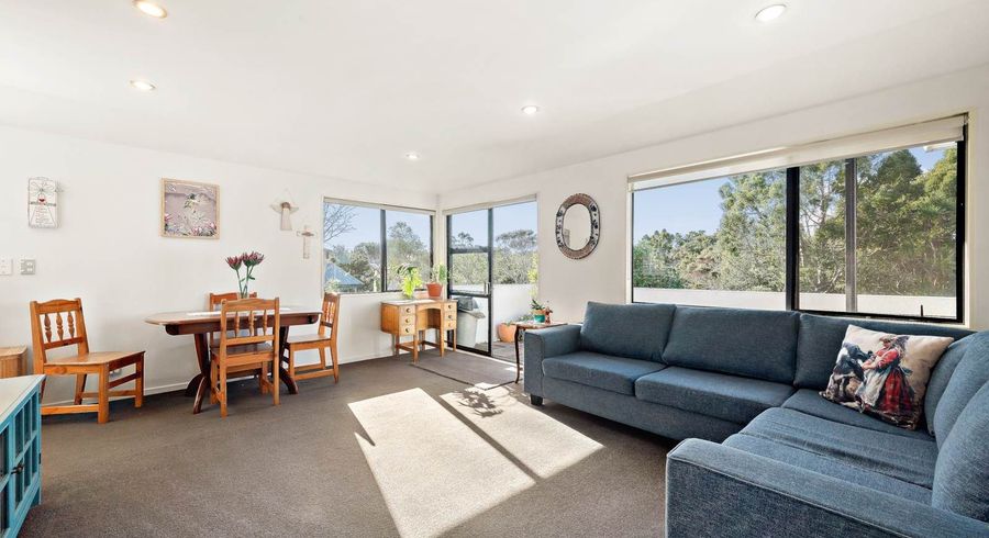  at 6/12 Wernham Place, Northcote, North Shore City, Auckland