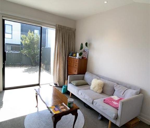  at 17/6 Oswald Crescent, Paparangi, Wellington, Wellington