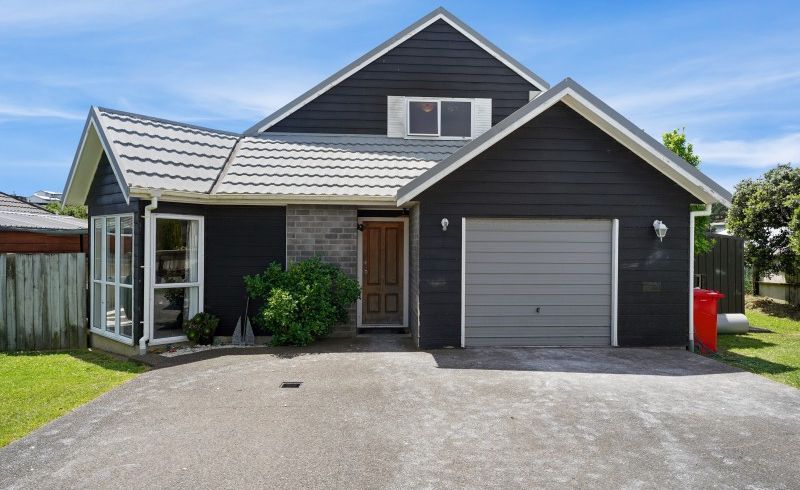  at 7 Westridge, Camborne, Porirua