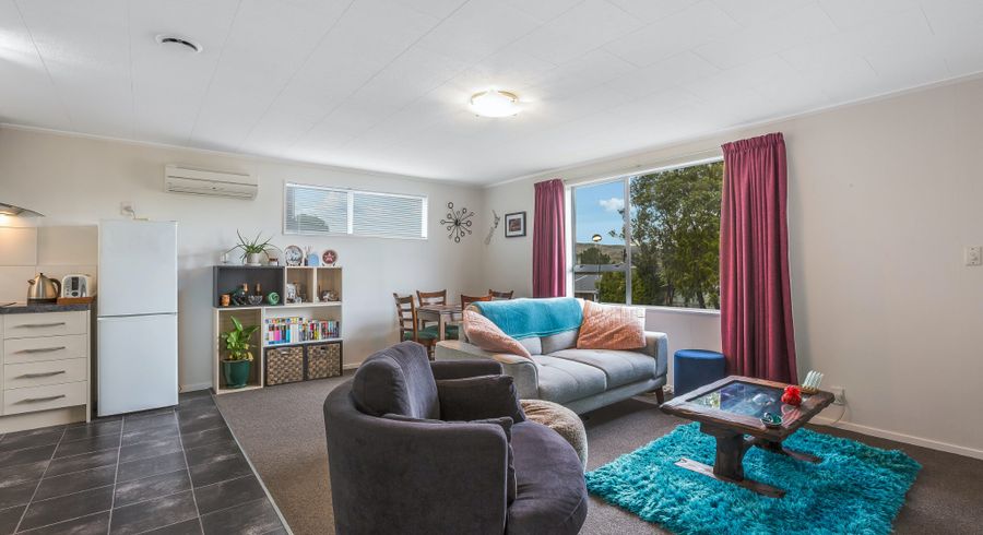  at 3/7 Venus Place, Whitby, Porirua