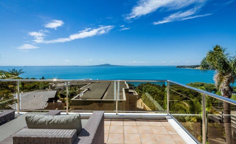  at 2/25 Churchill Road, Murrays Bay, North Shore City, Auckland