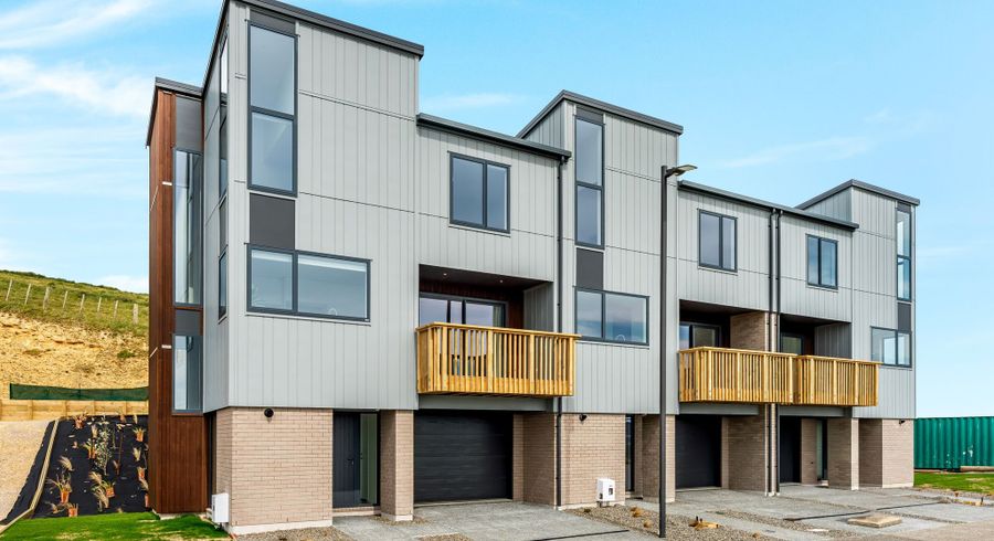  at 31 Cottonwood Lane, Woodridge, Wellington, Wellington