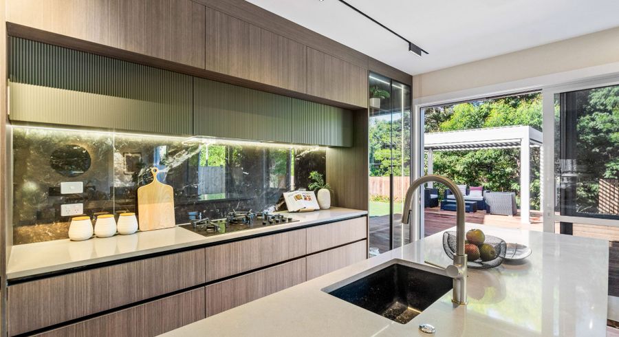  at 9C Olwyn Place, Greenhithe, North Shore City, Auckland