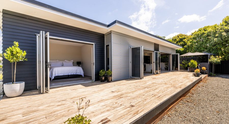  at 2 Albert Street, Clive, Hastings