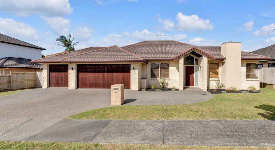  at 43 Speyside Crescent, Flat Bush, Auckland