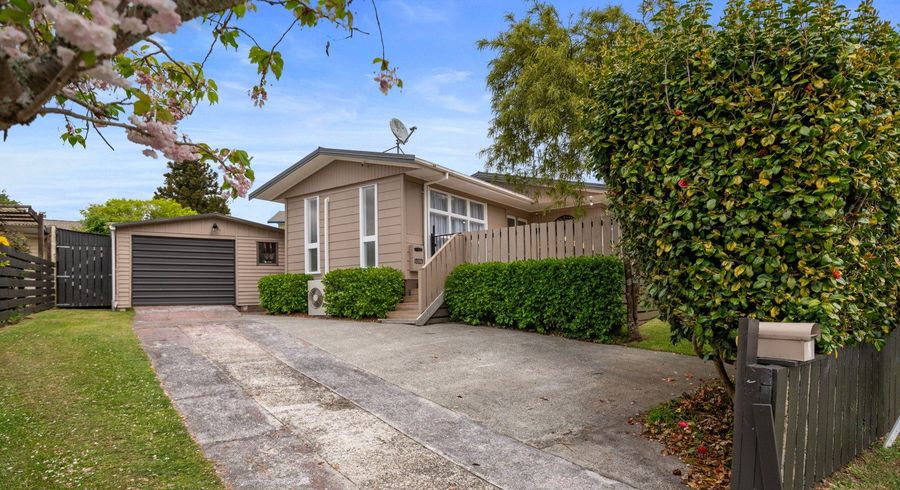  at 5 Jade Place, Pukehangi, Rotorua