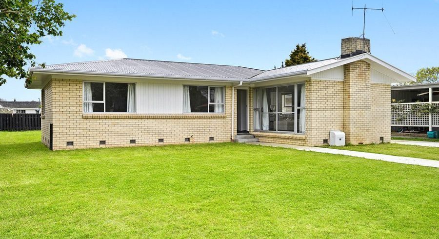  at 5 Lovelock Place, Chartwell, Hamilton