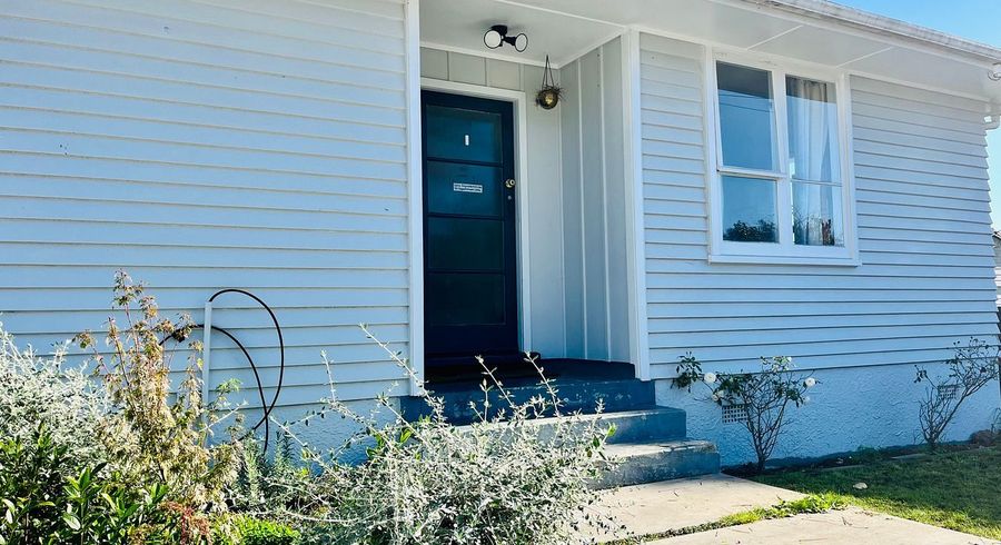  at 35 Sullivan Avenue, Mangere Bridge, Manukau City, Auckland