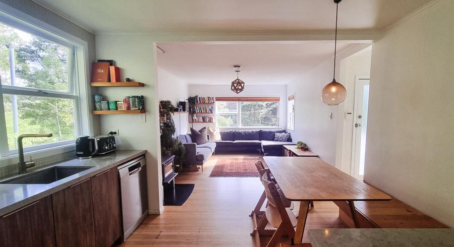  at 153 Laingholm Drive, Laingholm, Waitakere City, Auckland