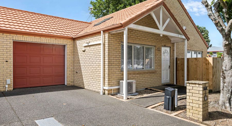  at 1 Dunbarton Drive, Ranui, Waitakere City, Auckland