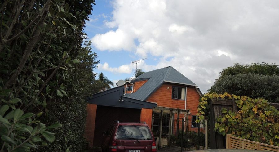  at 8B Glenside Ave, Pakuranga, Manukau City, Auckland