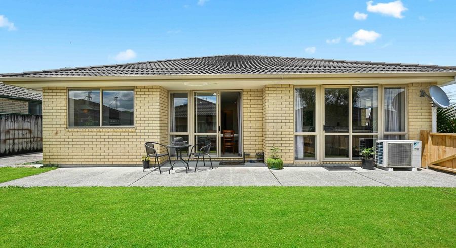  at 6 Locksley Lane, Hamilton East, Hamilton