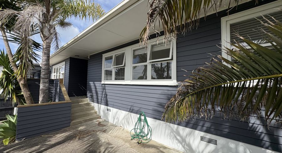  at Bayview, North Shore City, Auckland