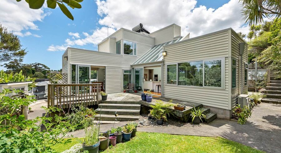  at 135 West Harbour Drive, West Harbour, Auckland