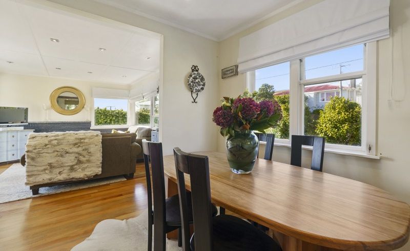  at 8 Balmain Street, Newlands, Wellington