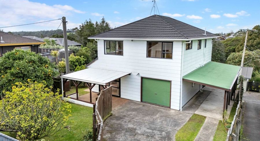  at 2/27 Verbena Road, Birkdale, North Shore City, Auckland