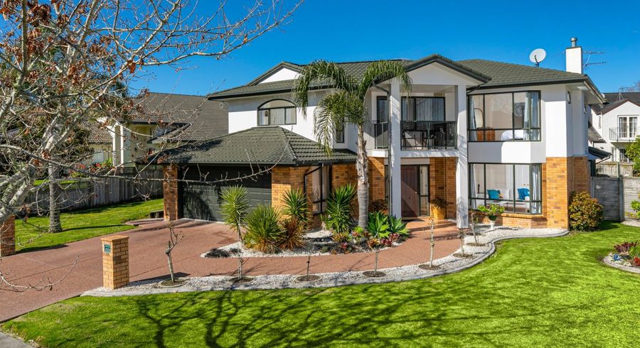  at 18 Oakway Drive, Schnapper Rock, Auckland