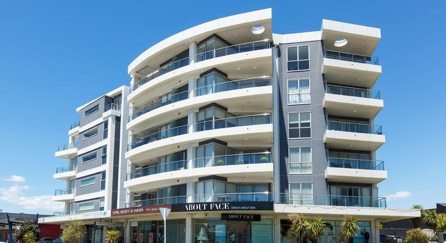  at 2D/84 Gunner Drive, Te Atatu Peninsula, Waitakere City, Auckland