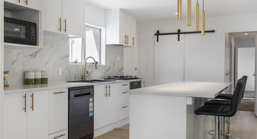  at 6 Constance Place, Clover Park, Manukau City, Auckland