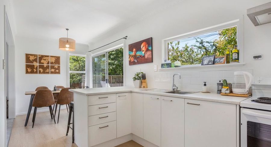  at 6/8 Hawthorne Place, Ellerslie, Auckland