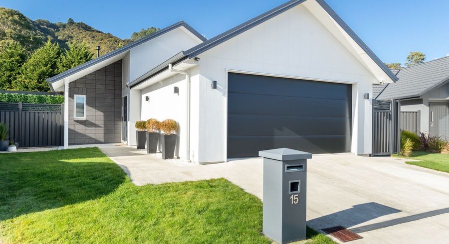  at 15 Salisbury Crescent, Wallaceville, Upper Hutt, Wellington