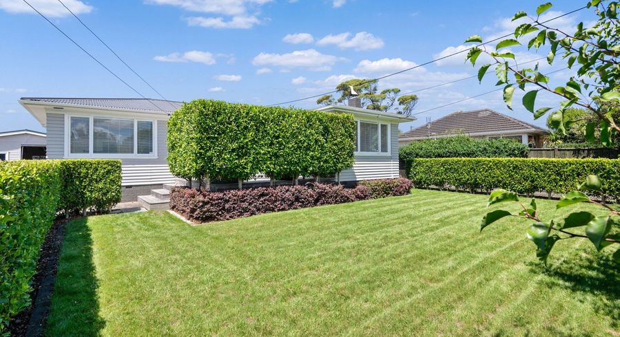  at 5 Wallace Road, Mangere Bridge, Auckland