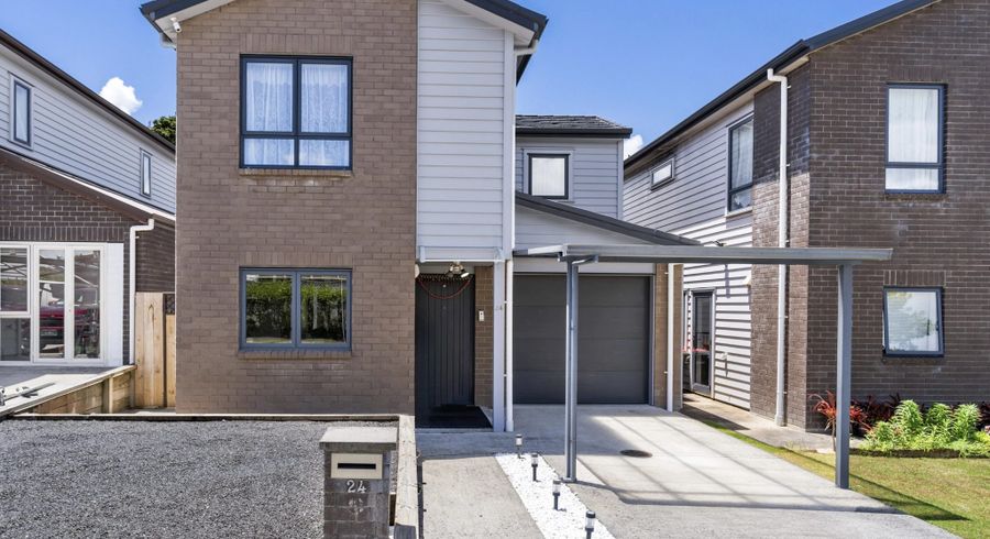  at 24 Tutuwhatu Crescent, Weymouth, Manukau City, Auckland