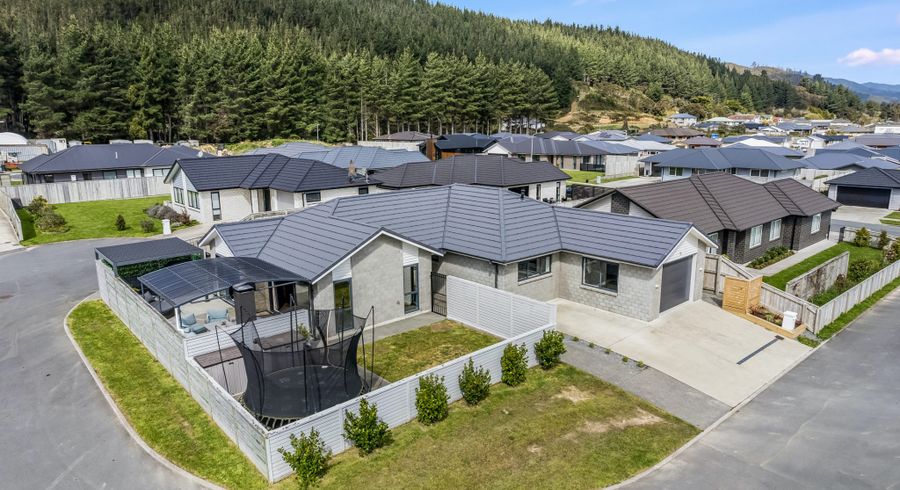  at 4 Craigie Way, Wainuiomata, Lower Hutt