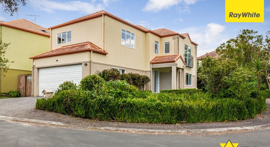  at 18 Stolford Crescent, New Lynn, Waitakere City, Auckland