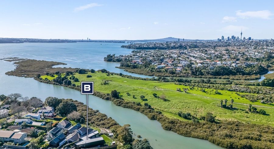  at 10 Lister Street, Point Chevalier, Auckland City, Auckland