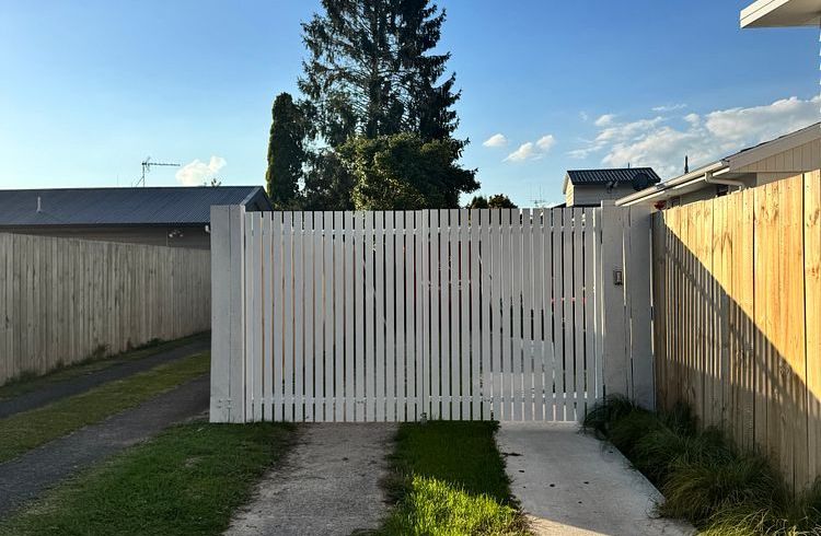  at 2/32 Sapphire Place, Chartwell, Hamilton, Waikato