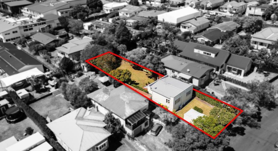  at 9 Eldon Road, Mount Eden, Auckland