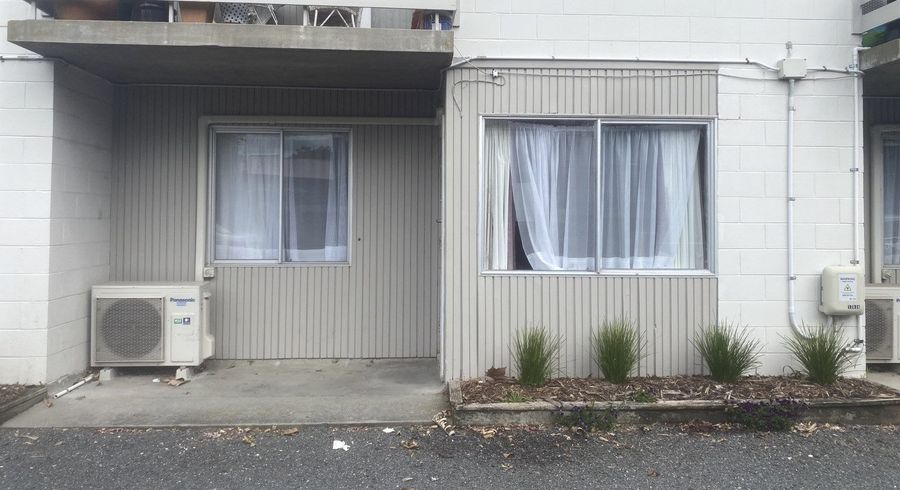  at 2/28 Wellington Street, Hamilton East, Hamilton, Waikato