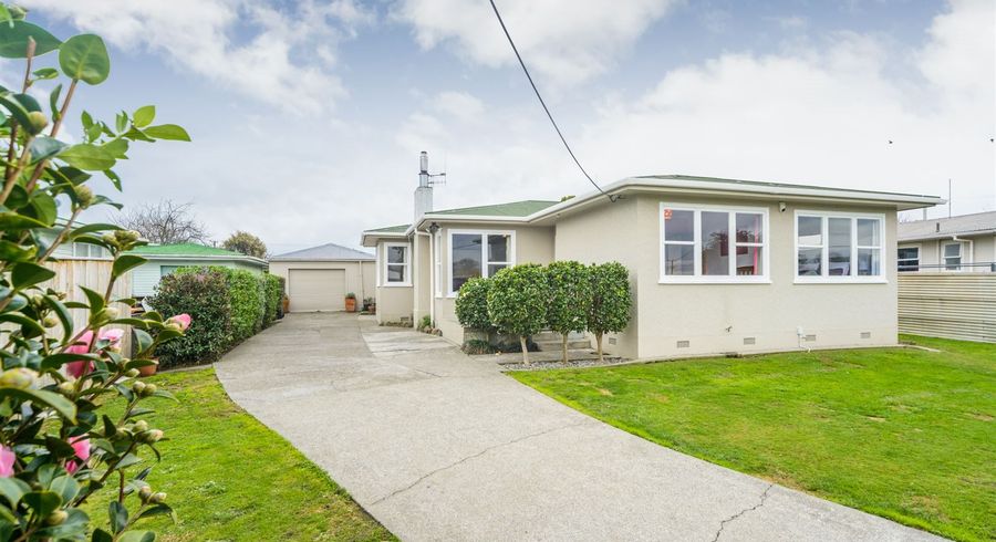  at 4 Duff Crescent, Highbury, Palmerston North