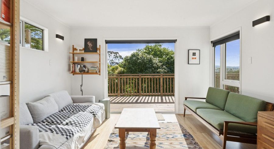  at 261 Titirangi Road, Titirangi, Waitakere City, Auckland