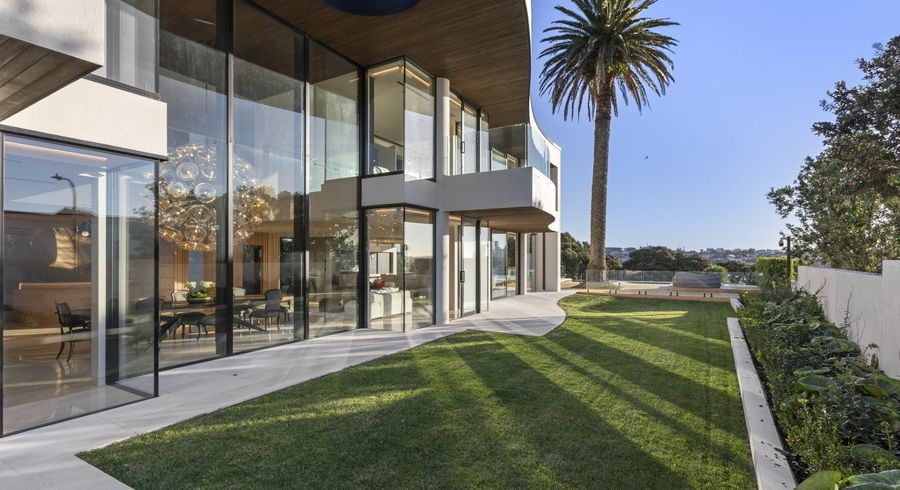  at 92 Paritai Drive, Orakei, Auckland City, Auckland