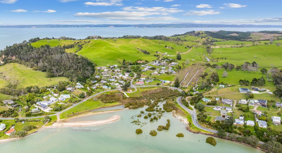  at 6 Sandy Beach Road, Tinopai