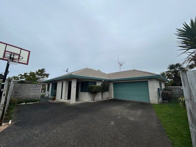  at 289 Gravatt Road, Papamoa, Tauranga, Bay Of Plenty