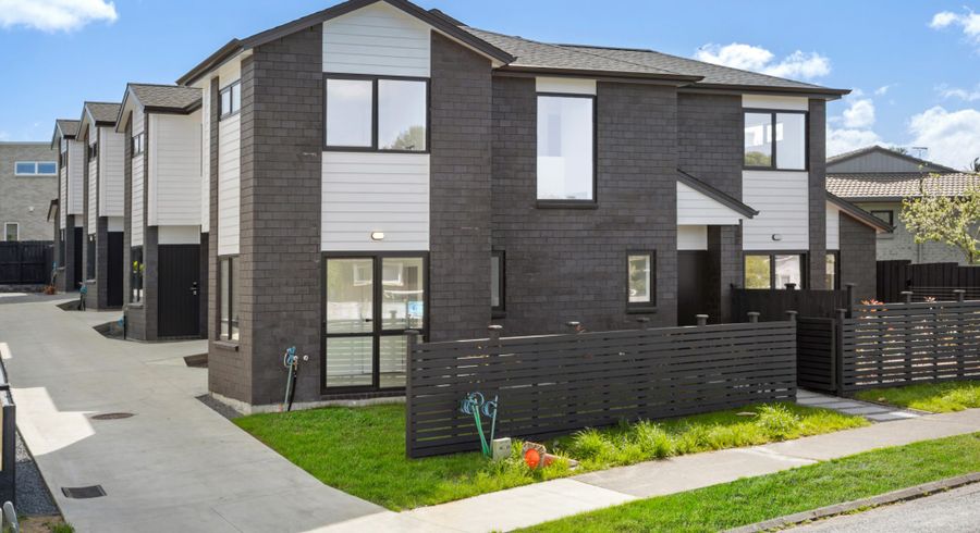  at Lot 1, 4 Kyeemagh Street, Botany Downs, Manukau City, Auckland