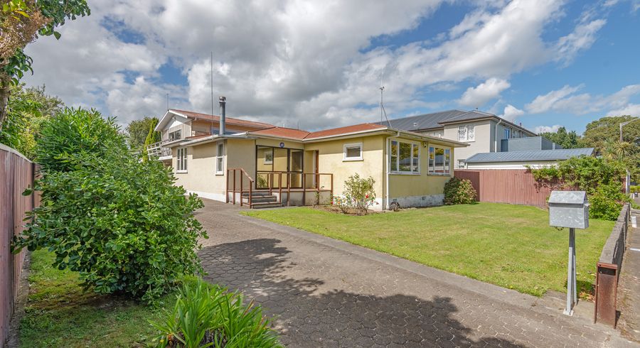  at 18 Freyberg Street, Roslyn, Palmerston North