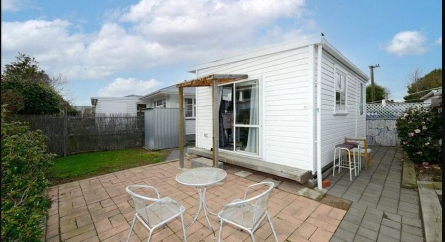  at 21 Hanrahan  Street - Studio, Upper Riccarton, Christchurch City, Canterbury