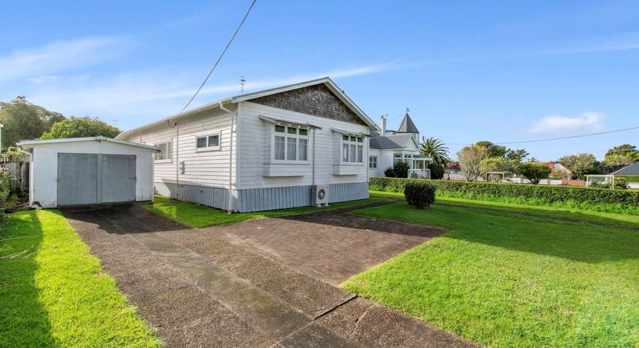  at 5 Faulkner Road, Northcote Point, North Shore City, Auckland