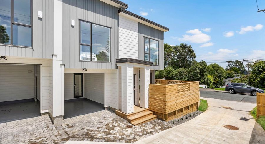  at 8A Neptune Avenue, Beach Haven, Auckland