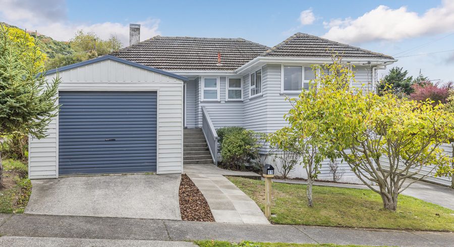  at 11 Wakefield Terrace, Tawa, Wellington