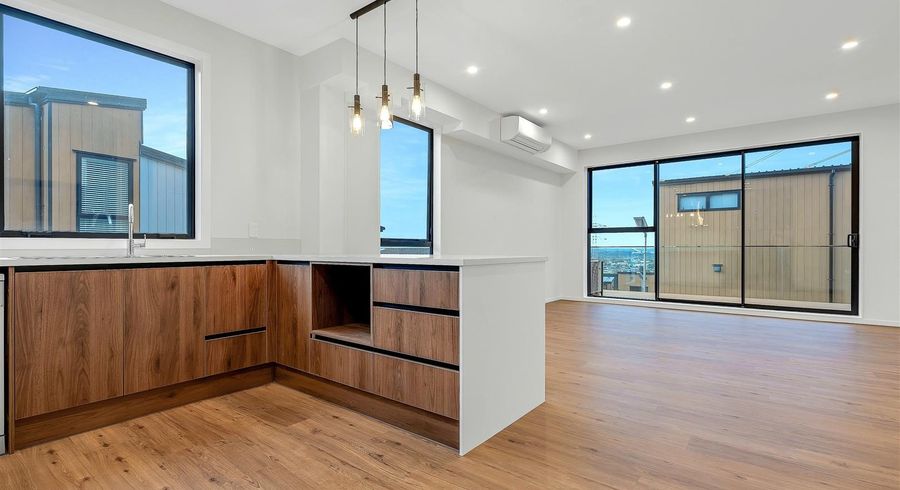  at 8 Timo Way, Flat Bush, Manukau City, Auckland