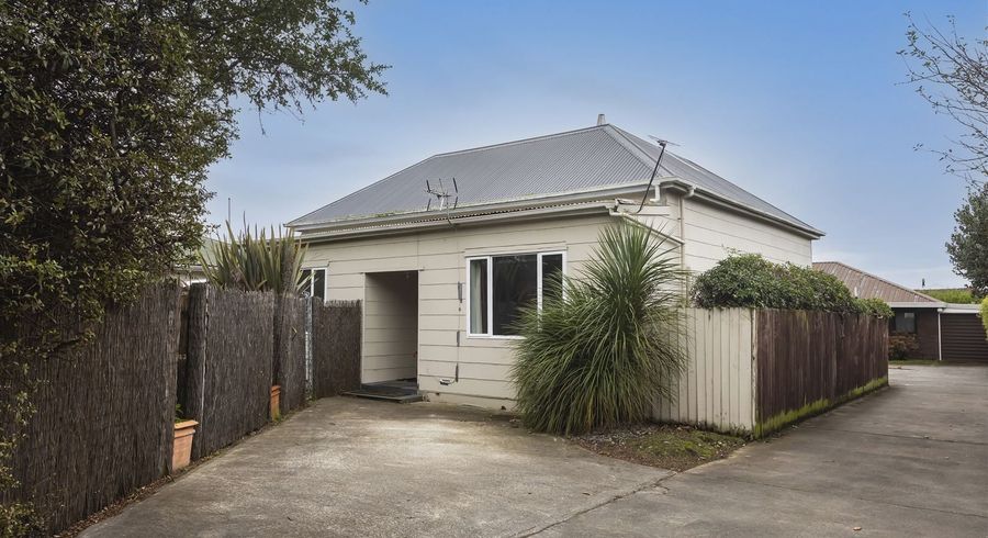  at 1/645 Ferry Road, Woolston, Christchurch